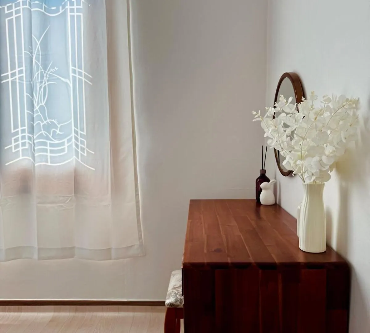 At Home, Sunny Emotional House, Free Parking, 3Q Beds, Attic Movie Theater 부산광역시 0*,  대한민국