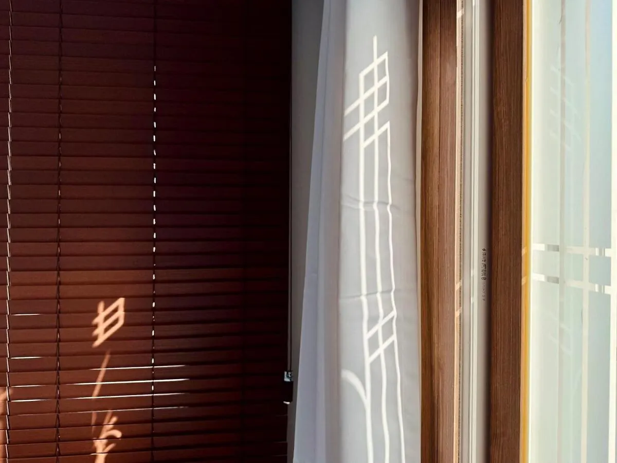 At Home, Sunny Emotional House, Free Parking, 3Q Beds, Attic Movie Theater Busan