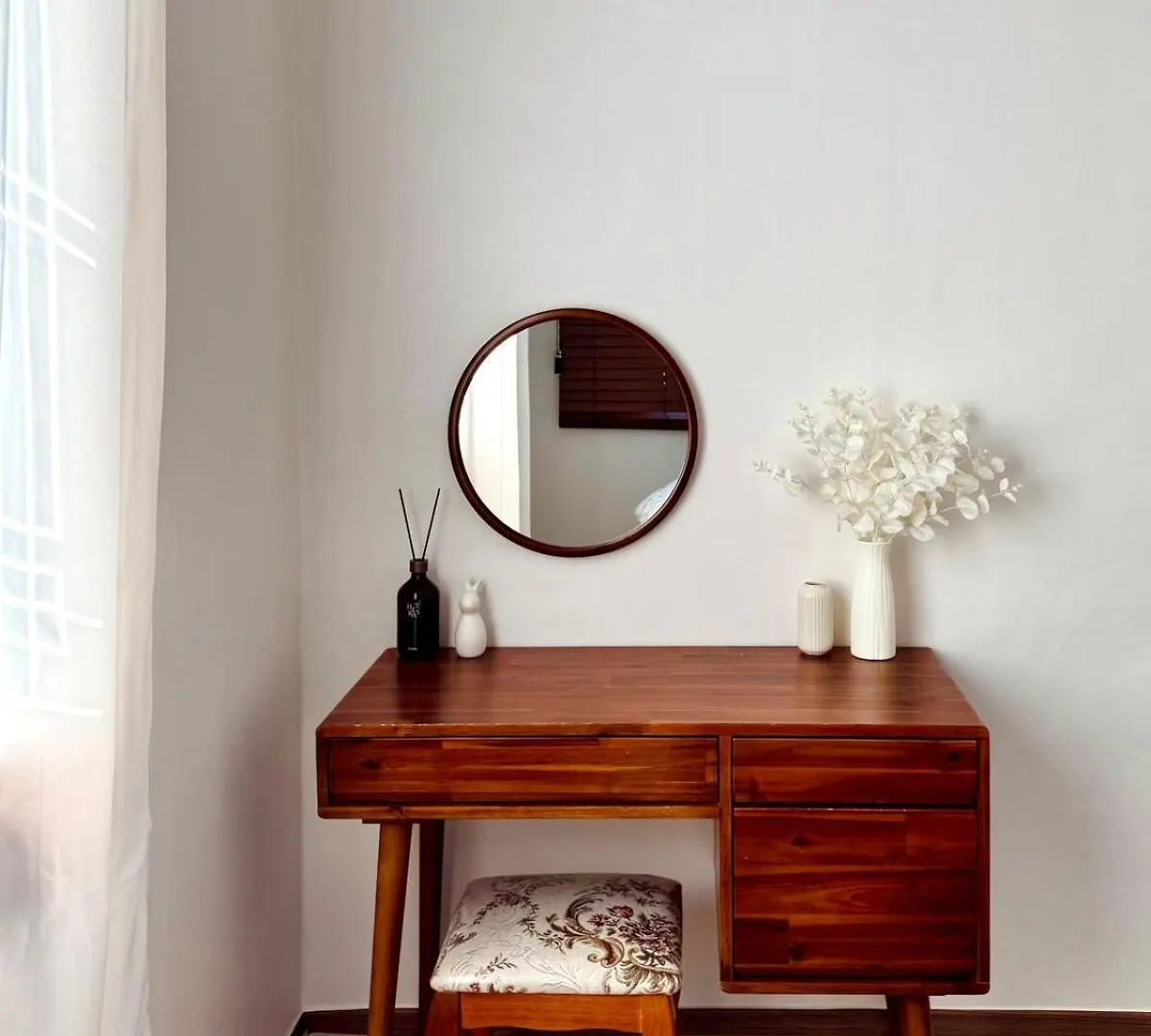 At Home, Sunny Emotional House, Free Parking, 3Q Beds, Attic Movie Theater Busan